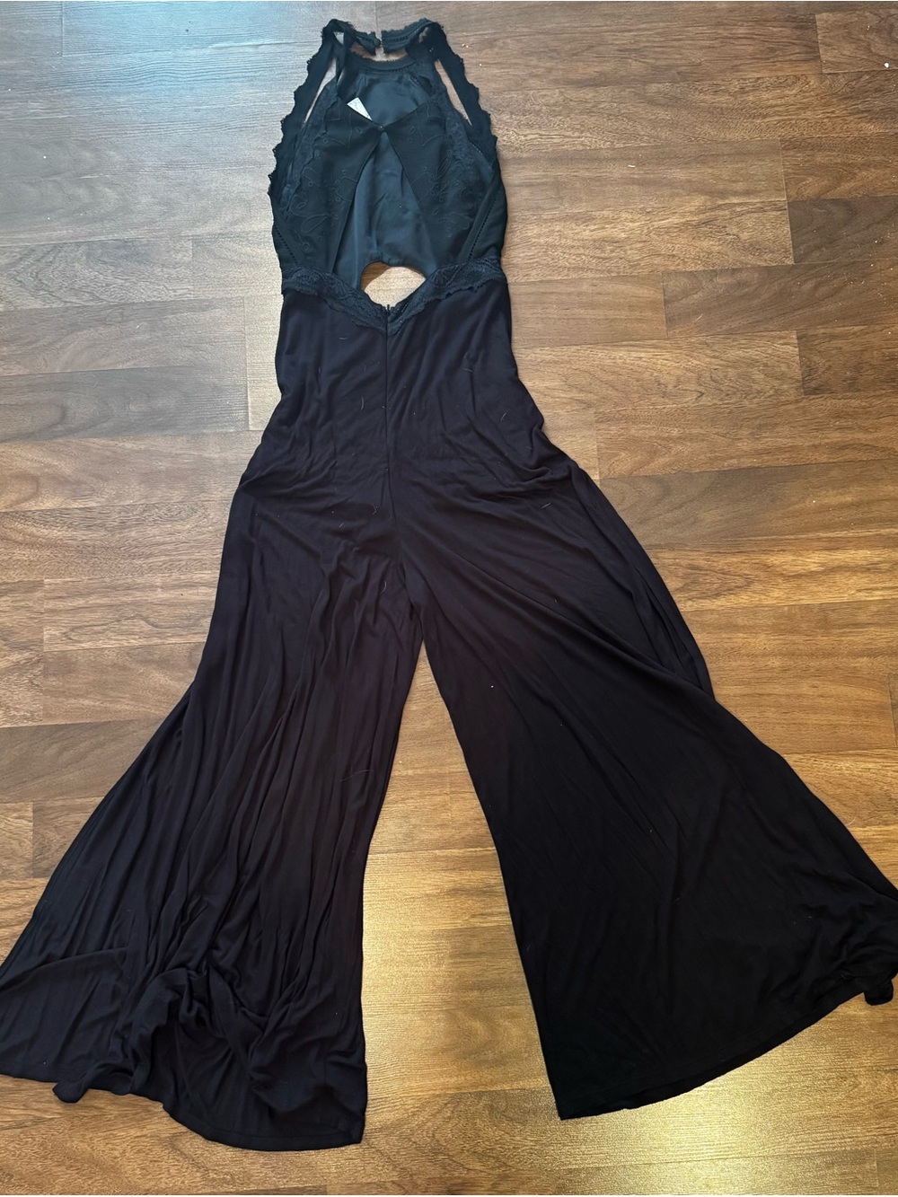 Free People Vintage Black Wide Leg Jumpsuit with Embroidery and Cut Out - Size S - Picture 4 of 7